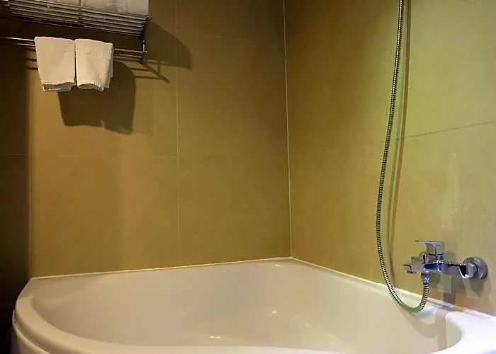 Bangkok City Hotel 3*