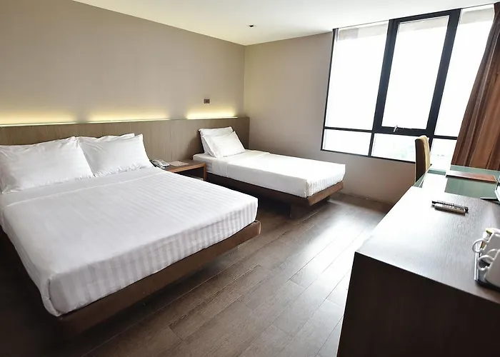 Bangkok City Hotel 3*