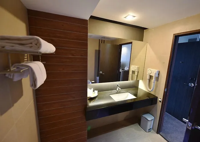 Bangkok City Hotel 3*