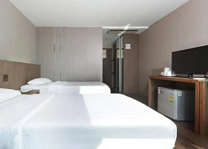 Bangkok City Hotel 3*